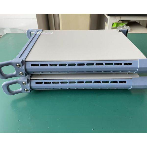 Rohde And Schwarz SGT100A RF Vector Signal Generator 1 MHz to 6GHz with Pulse Modulation and Rackmount Design