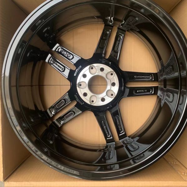 ET43 8J Mercedes E Class 19 Inch AMG Alloy Wheels 5 Double Spoke