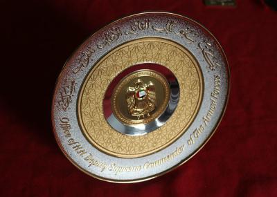 Ligue lembranças culturais árabes materiais/placa comemorativa com o logotipo levantado