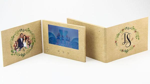 Business Gift 5IPS Screen Video Brochure ,Video Brochure Card ,Lcd Video brochure Card with UV brochure print