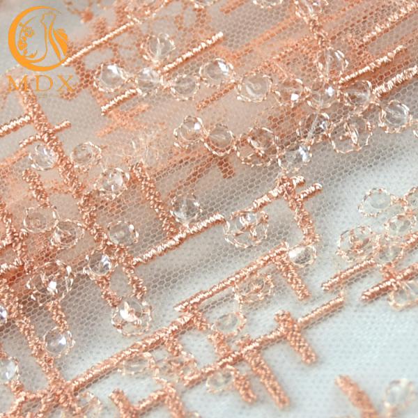 Розовые декоративные Sequins ткани шнурка сетки вышили устойчивому
