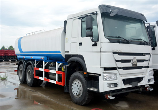 20cbm Capacity Water Hauling Truck Heavy Weight 12R22.5 Tubeless Tyre