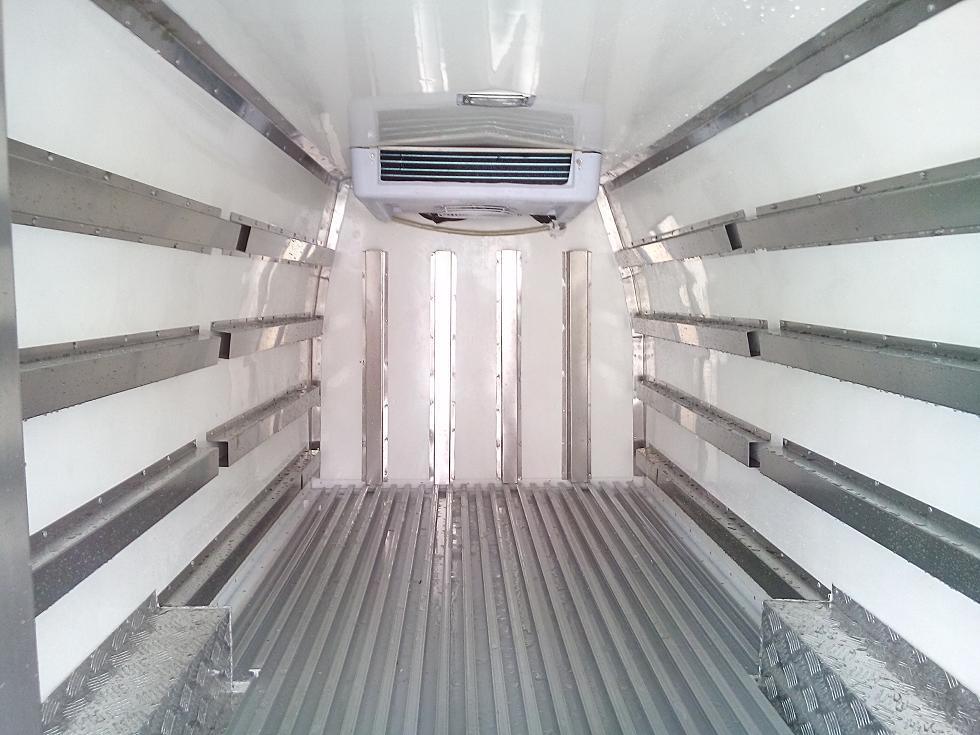 Highly Versatile Refrigerated Reefer Van Body With Vacuum Tech Formation