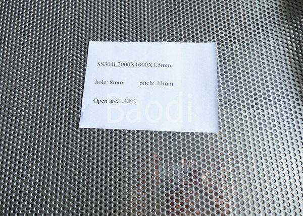 Chemical Industry Perforated Steel Sheet 2000 X 1000 X 1.5mm With Round Hole 8mm
