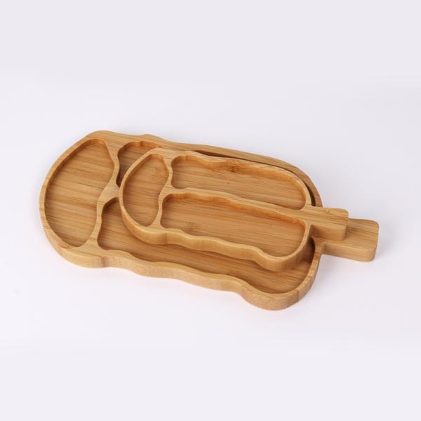 Platillos de madera y bandejas irregulares pintados a mano