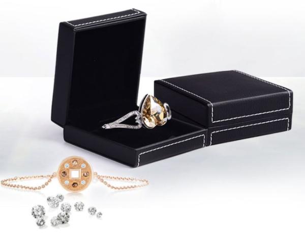 Embossing Surface Leather Gift Box Black Leather Jewelry Boxes For Women