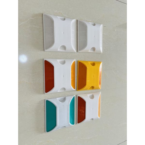 SLDD6 Beijing Roadsafe Tachas Cat Eye Reflective Road Studs ABS Plastic Reflectors Pavement Highway Markers Competitive Road Stud Marker