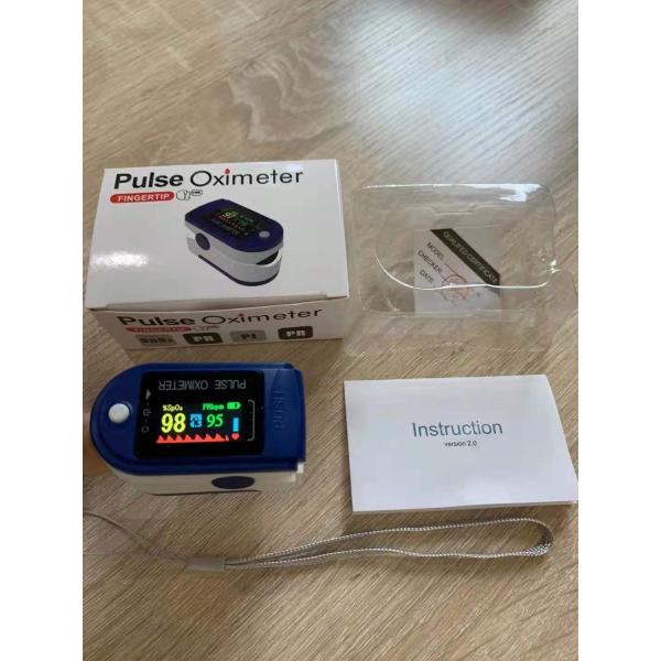 Взрослый пожилой палец оксиметра ИМПа ульс кончика пальца LK88 вне в оксиметре ИМПа ульс