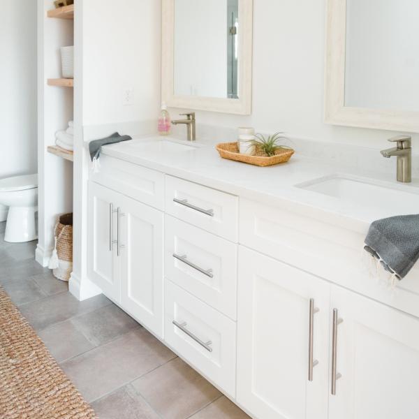 Modern Luxury American Lacquer Bathroom Furniture Shaker Style Bathroom Vanity White Bathroom Cabinets