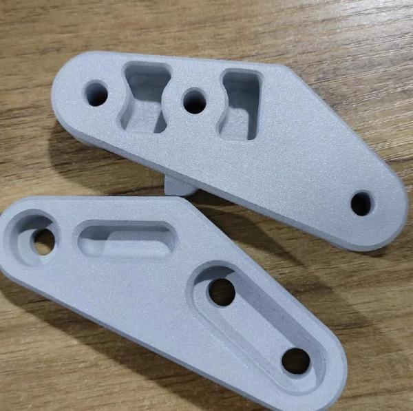 Pièces d'impression 3D de haute précision personnalisées en CNC en plastique en aluminium en acier inoxydable