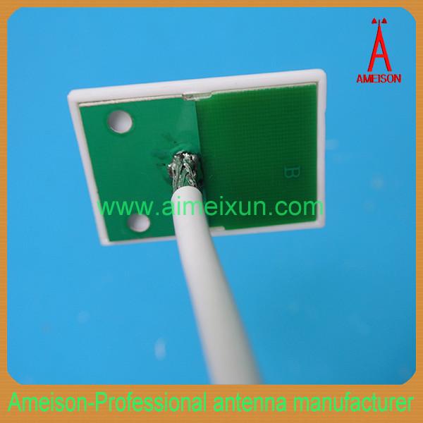 Outdoor/Indoor 2.4GHz 14dBi Directional Wifi WLAN Wall Mount Panel Antenna
