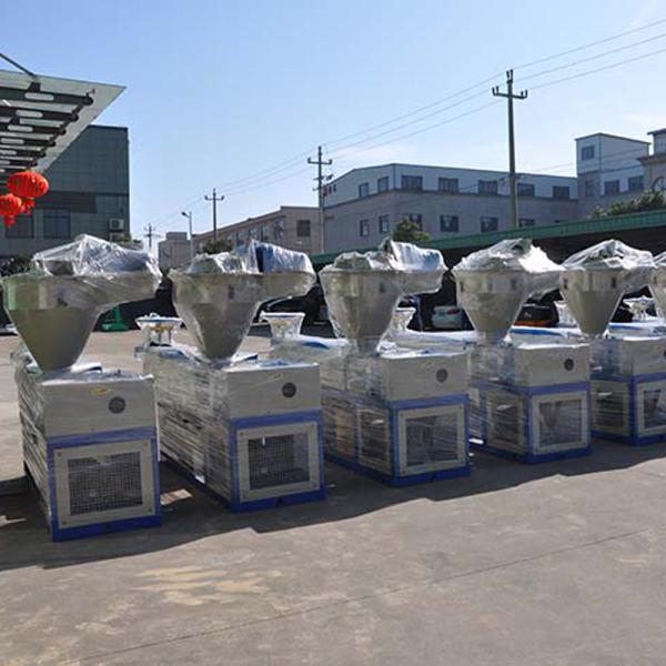 100kg/h PP PE Film Granulator Soft Material Recycling Machine