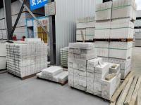 Painéis de concreto cinza leve com absorção de som e ecológico