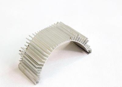 Perfis de alumínio anodizados da extrusão do dissipador de calor para a fonte de alimentação/inversor Shell