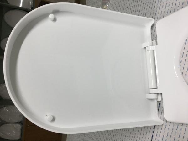 Quick Release D Shaped Toilet Seat Lid Scratch Resistance With Customized Packing