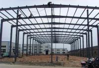 Construção pré-fabricada de aço do armazém com o painel do telhado e de parede de lãs de rocha