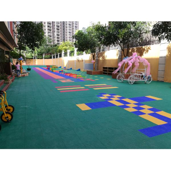 15 mm plancher en tuiles en PP à surface lisse pour les sols sportifs de haute performance