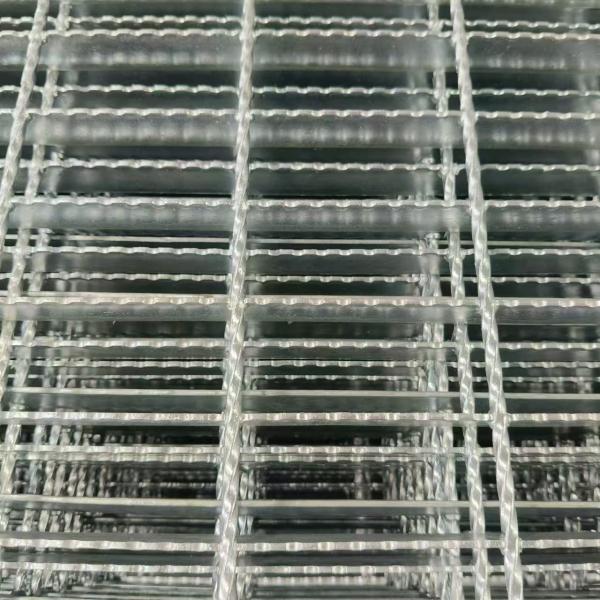 Industrial Steel Grating for Strong Load-Bearing and Anti-Slip Properties