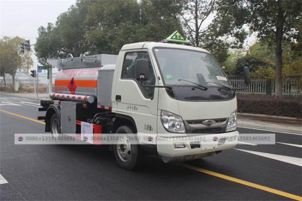 Forland Mini Truck diesel 2000l 1500L Capacity Fuel Tanker Truck With Dispenser