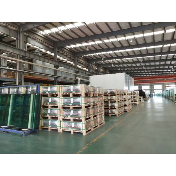 Low lron Tempered Glass for Solar Panel Backsheet