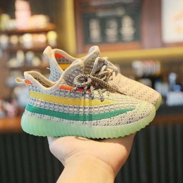 Soft Breathable Kids Flyknit Sports Shoes 25-36 size outdoor hiking running shoes