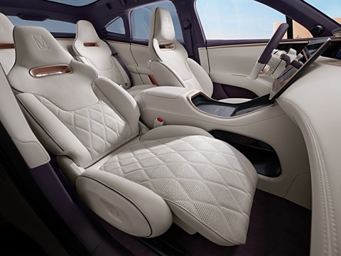 New Changan Avatar 11 Electric Car EV Vehicles Huawei 90.38kWh