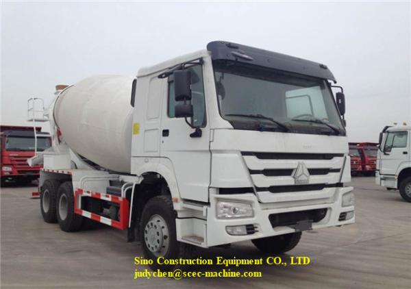auto 8m3 que carrega o caminhão 371hp do misturador concreto para a fábrica do alimento/bebida