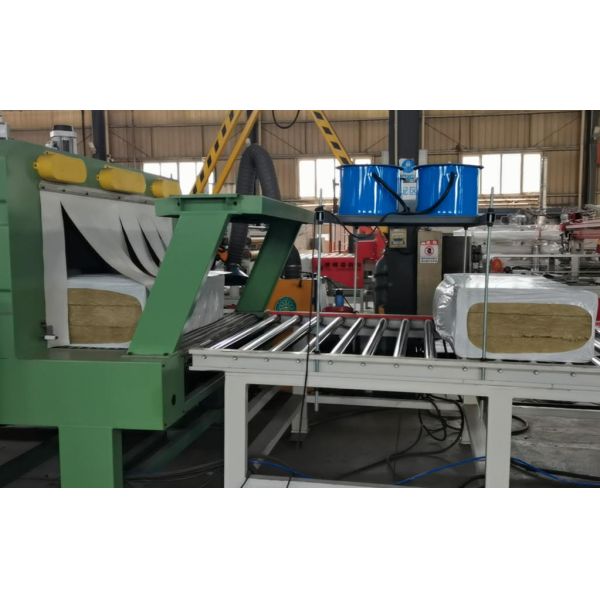 Low Cost Gas Furnace Rock Wool Production Line with PLC Control and Adjustable Felt Size for Mineral Wool Board Manufacturing