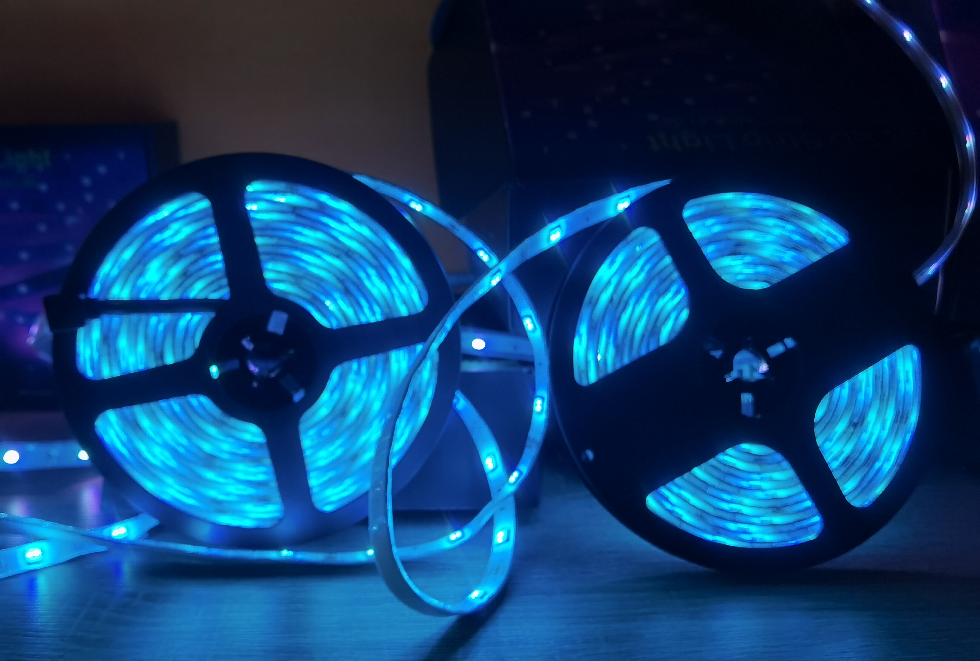 красочный гибкий трубопровод 12V SMD5050 высокий 150leds/roll CRI90 привел свет прокладки