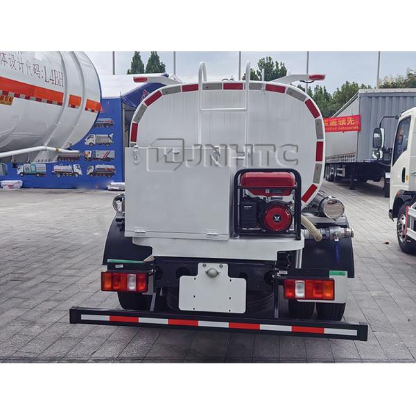 Light Sinotruk HOWO 4X2 5 Cbm Water Transport Vehicle Water Tanker Trucks