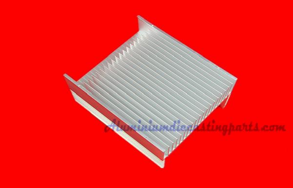 Silver Anodize Extruded Aluminum Heat Sink For Automobile UPS