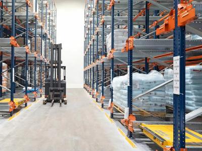 Powder Coated Remote Control Radio Shuttle Racking System For Pallet Storage