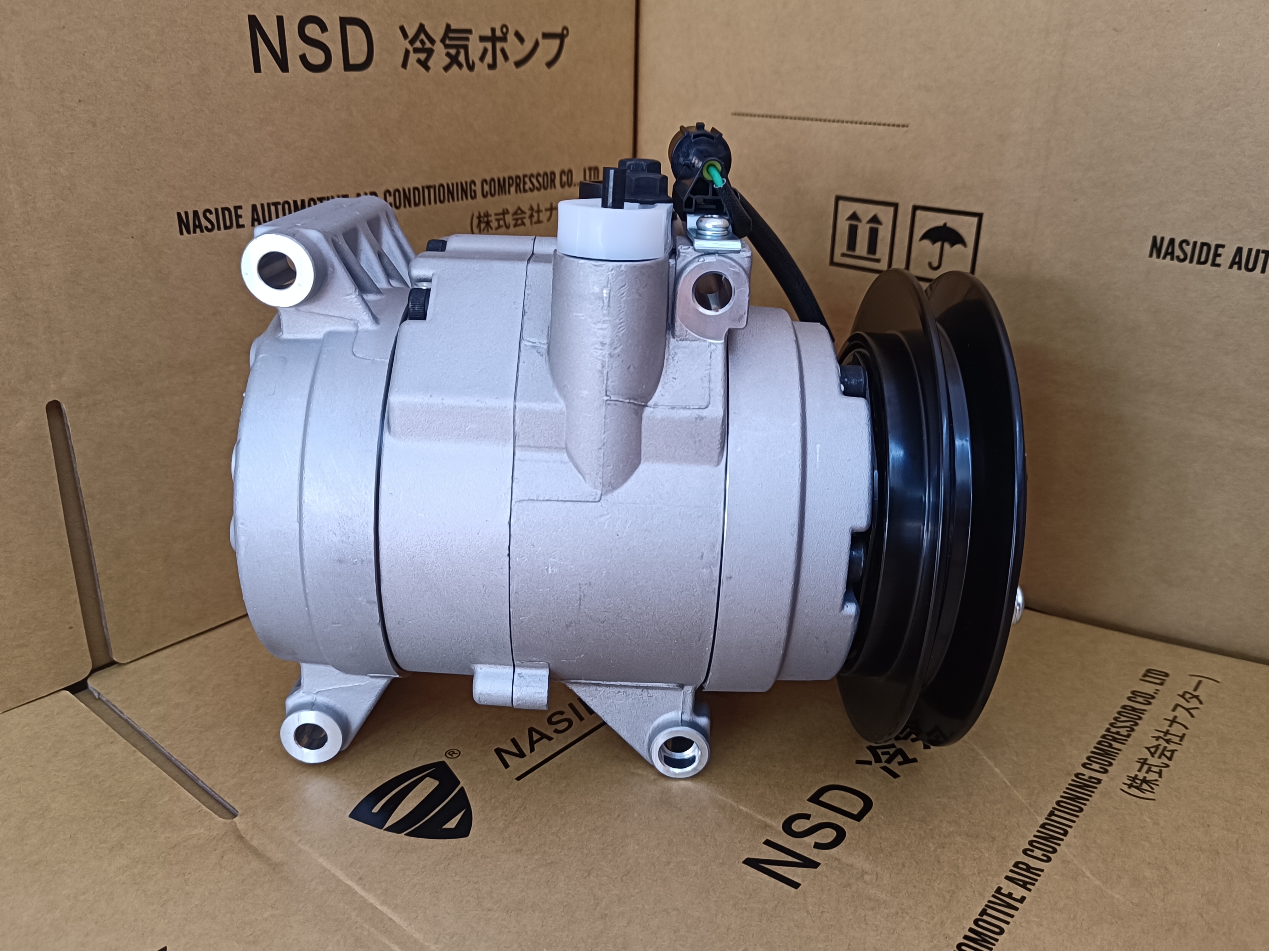 Auto AC Conditioning Compressor For Hyundai Kia mini bus 9925058120 SP20 12V/24V