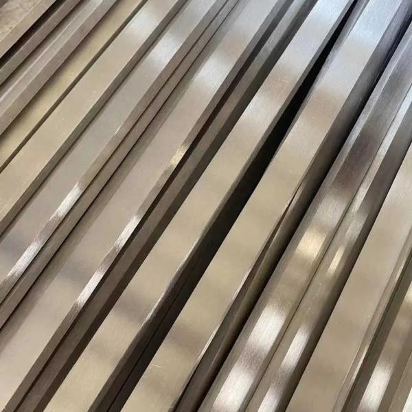 Espejo SUS303 Barra plana de acero inoxidable SUS304 SUS310S SUS316 SUS420J2 Polilla laminada en frío