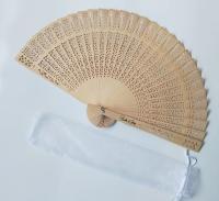 Ventiladores de mão de madeira tradicionais ecológicos com anéis de metal Ventilador de bambu para presente personalizado Ventiladores de mão dobráveis