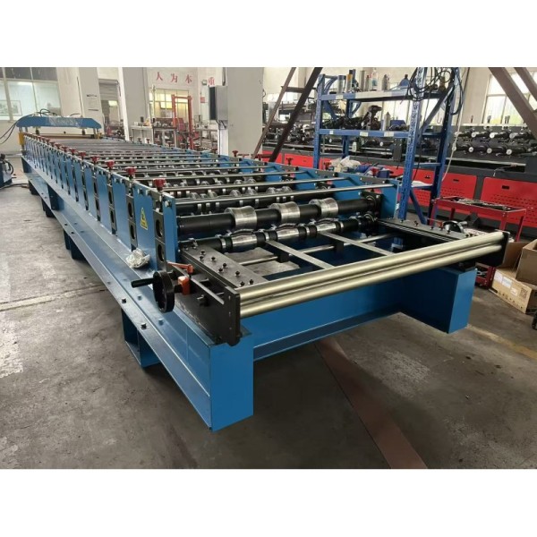India Metal Roof Profile Wall Panel Roll Forming Machine 0.3-0.8mm Thickness PPGI