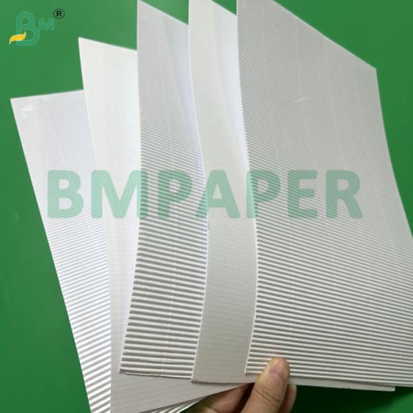 Papier ondulé simple face blanc 1,1 mm pour carton d'emballage, cannelure F, 787 x 1092 mm