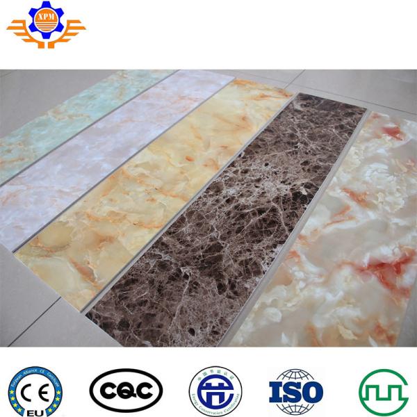 400Kg/H 500-550Pcs 1220mm Pvc Linha de Produção de Folha de Mármore Linha de Produção de Pedra Extrusão de Mármore