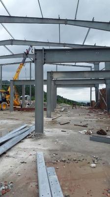 A construção de aço do armazém da pintura da resina de cola Epoxy pré-fabricou reciclável