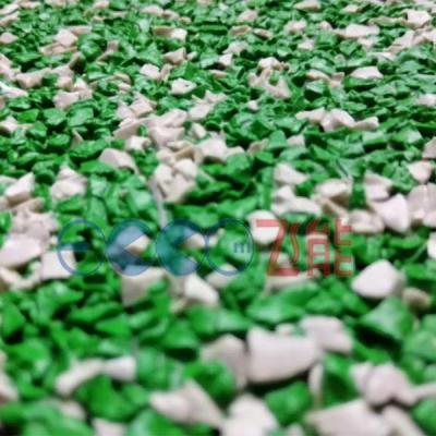 Revestimento de borracha derramado do campo de jogos