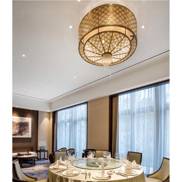 Hôtel personnalisé non standard Restaurant Lustre Bar Hôtel Club Hot Pot chinois KTV Grand tissu Art Chambre privée Box Lumière de style rotin Circulaire Lumière de plafond LED