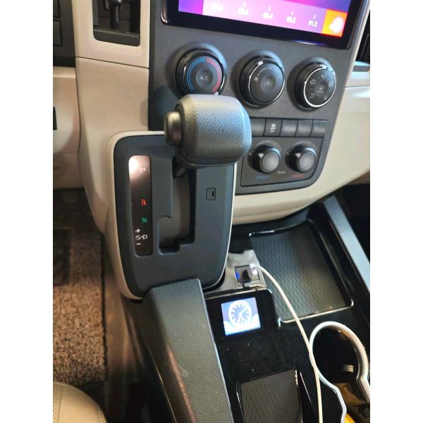 2019 Toyota HiAce Van with 3.5L Engine and Automatic Transmission - Middle East Version