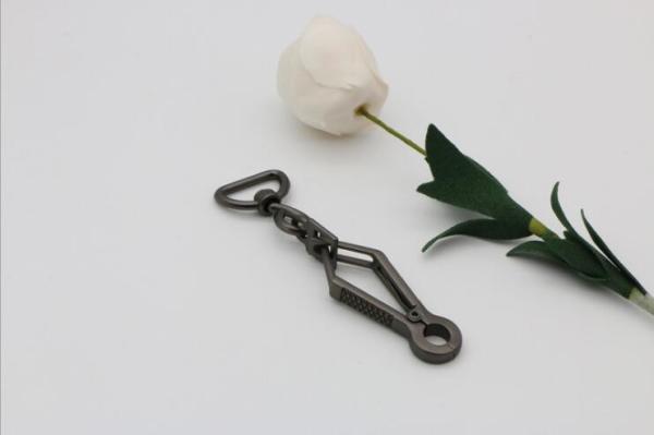 Factory direct sales specifications complete variety of zinc alloy d ring snap hook,metal snap hook with gunmetal color