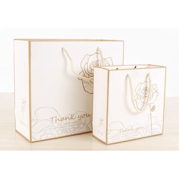 Luxury CCWB Paper Cardboard Shopping Bag Customized Logo for Clothes garment