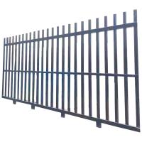 Installation de revêtements de sol en acier à grille, balustrades, poignées avec finition résistante aux intempéries