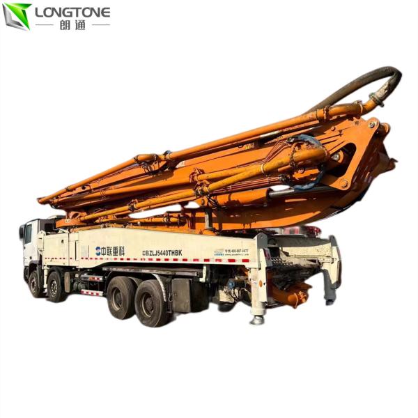 Используемая тележка 56m насоса заграждения черни тележки цемента нагнетая конкретная