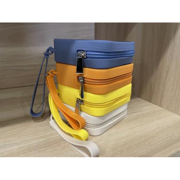 Customized 100% Food Grade Silicone Cosmetic Bag Storage Box for Makeup Accessories