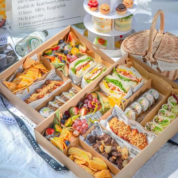 Kraft Picnic Box with Window 3-Compartment Eco-Friendly Packaging