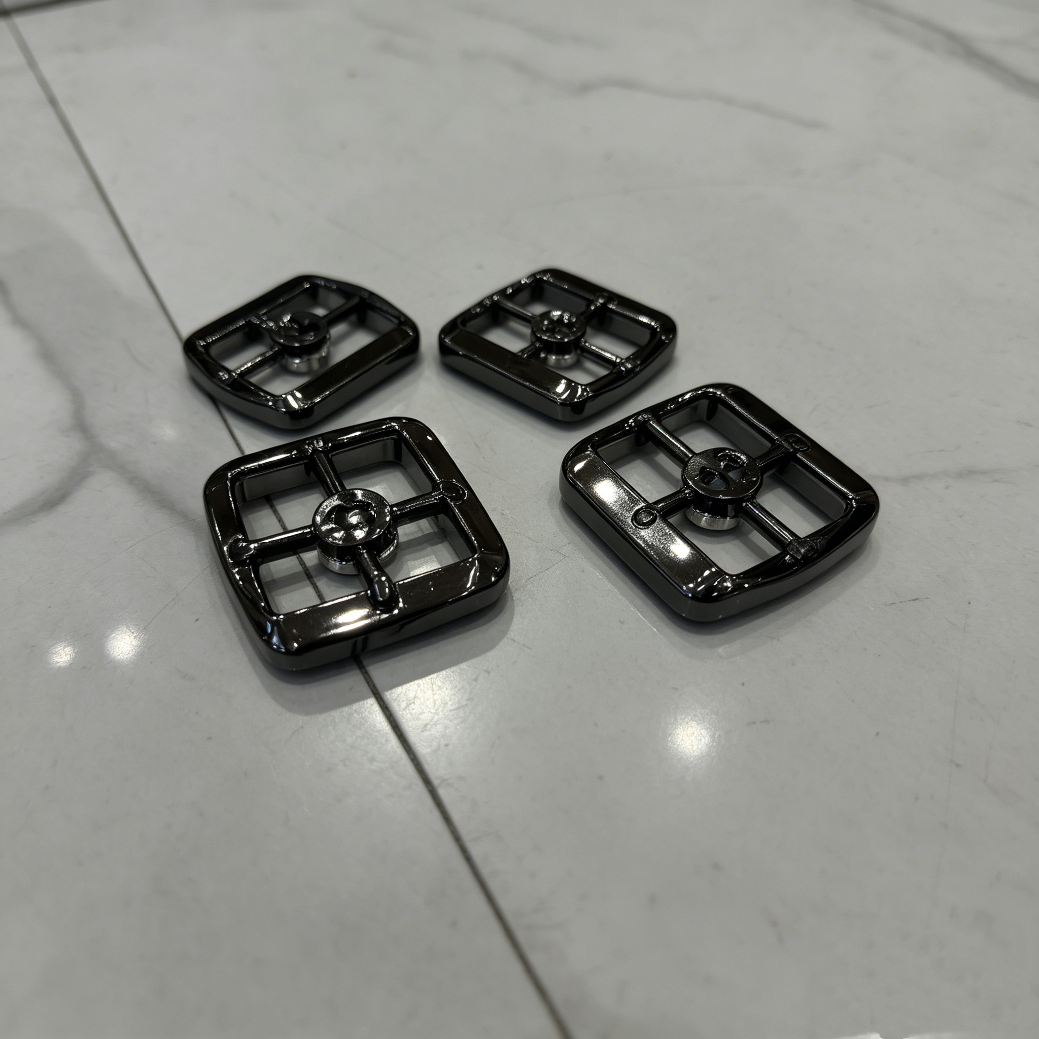 Polished Diamond Buckles Including Pin Buckle Closure Type For Luxury Shoe Embellishments