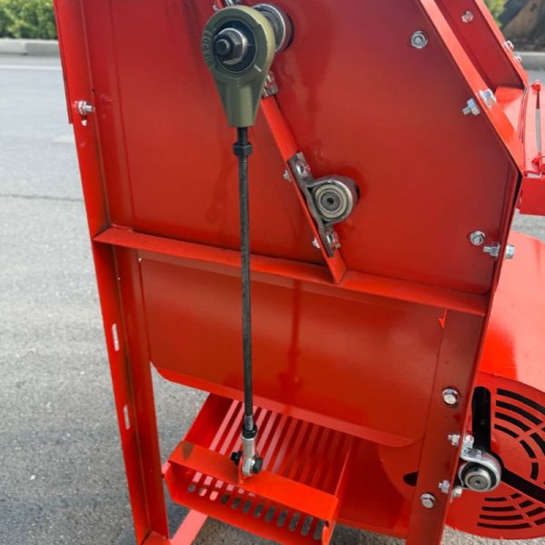 Peanut Picking Machine Separator Cleaner Durable Efficient Farm Harvesting